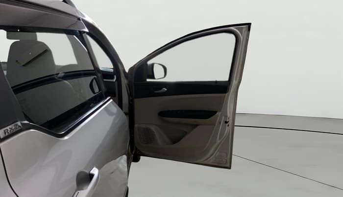 2019 Renault TRIBER RXZ, Petrol, Manual, 29,670 km, RHS Front Door