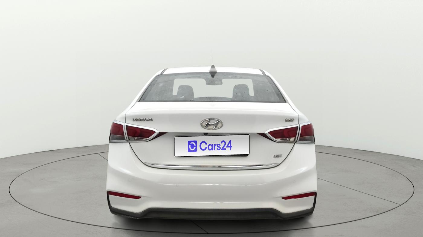 2017 Hyundai Verna 1.6 CRDI SX + AT, Diesel, Automatic, 84,157 km, Back/Rear