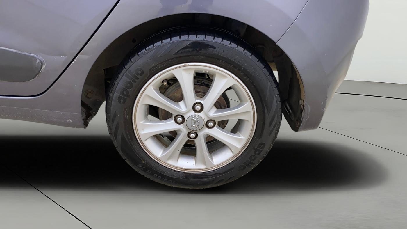 2014 Hyundai Grand i10 ASTA 1.2 KAPPA VTVT, CNG, Manual, 85,733 km, Left Rear Wheel