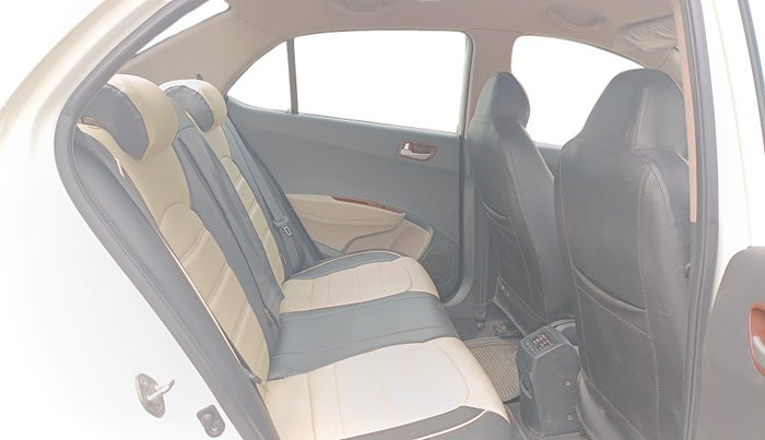 2014 Hyundai Xcent S 1.2, Petrol, Manual, 42,216 km, Right Side Rear Door Cabin