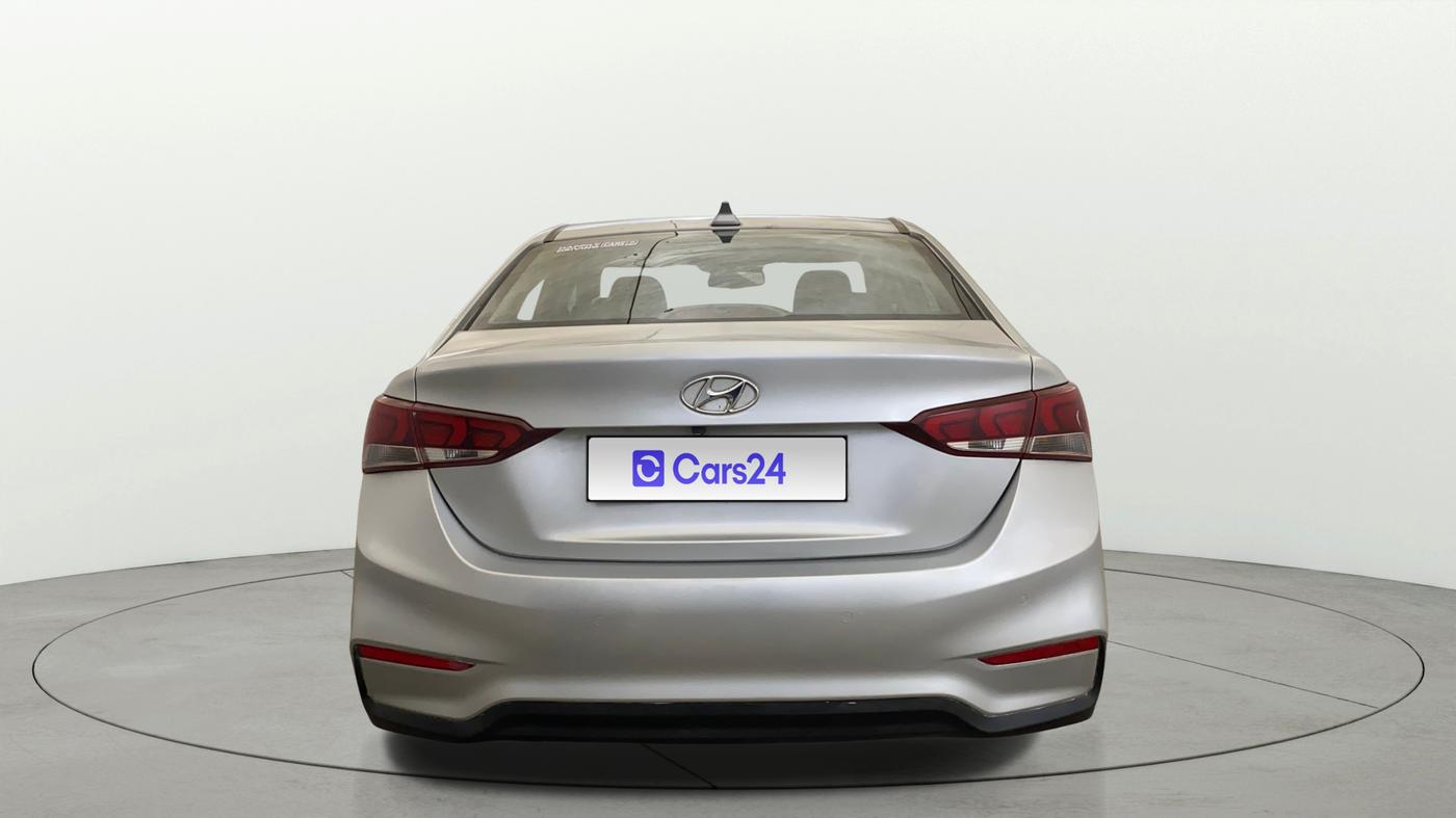 2017 Hyundai Verna 1.6 VTVT SX O, CNG, Manual, 63,998 km, Back/Rear