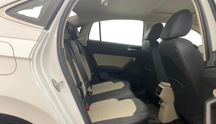 2022 Skoda SLAVIA STYLE 1.5L TSI DSG, Petrol, Automatic, 33,388 km, Right Side Rear Door Cabin