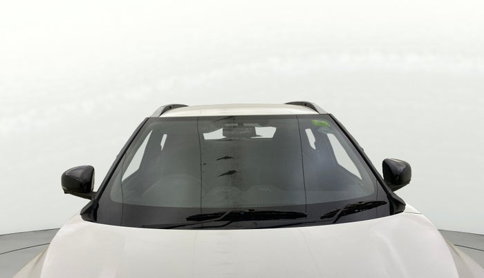 2023 Nissan MAGNITE XV PREMIUM, CNG, Manual, 8,767 km, Front Windshield