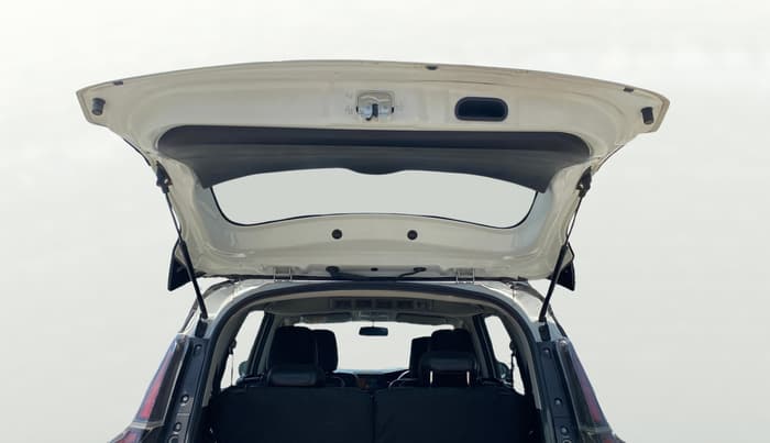 2023 Maruti XL6 ZETA CNG, CNG, Manual, 1,03,816 km, Boot Door Open