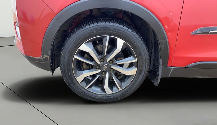 2019 Mahindra XUV300 W8 (O) 1.5 DIESEL, Diesel, Manual, 62,977 km, Left Front Wheel