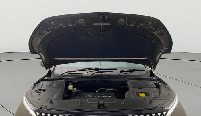 2024 MG HECTOR SAVVY PRO 1.5 TURBO CVT PETROL, Petrol, Automatic, 15,620 km, Open Bonet