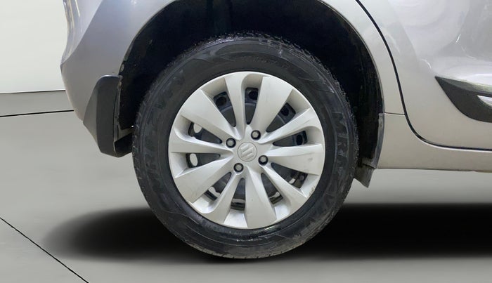 2017 Maruti Baleno DELTA DIESEL 1.3, Diesel, Manual, 40,858 km, Right Rear Wheel