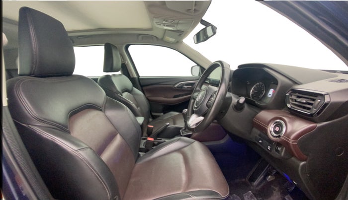 2022 Maruti Grand Vitara ALPHA SMART HYBRID ALLGRIP, Petrol, Manual, 59,379 km, Right Side Front Door Cabin