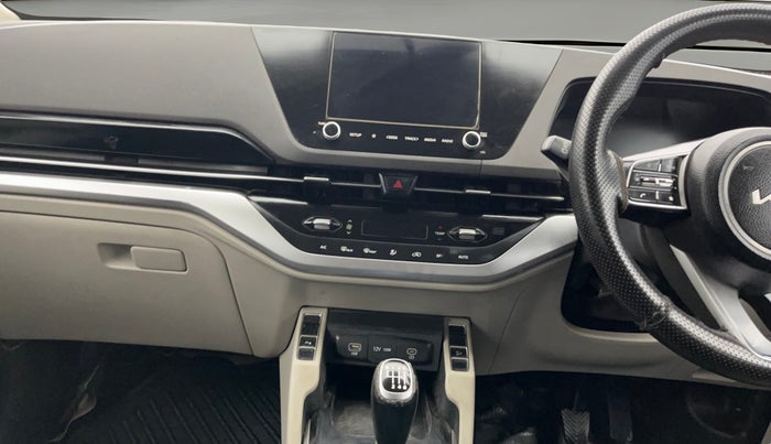 2023 KIA CARENS PRESTIGE PLUS 1.5 PETROL IMT 7 STR, Petrol, Manual, 48,381 km, Air Conditioner