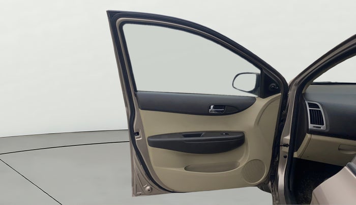 2013 Hyundai i20 ERA 1.2, Petrol, Manual, 38,164 km, LHS Front Door