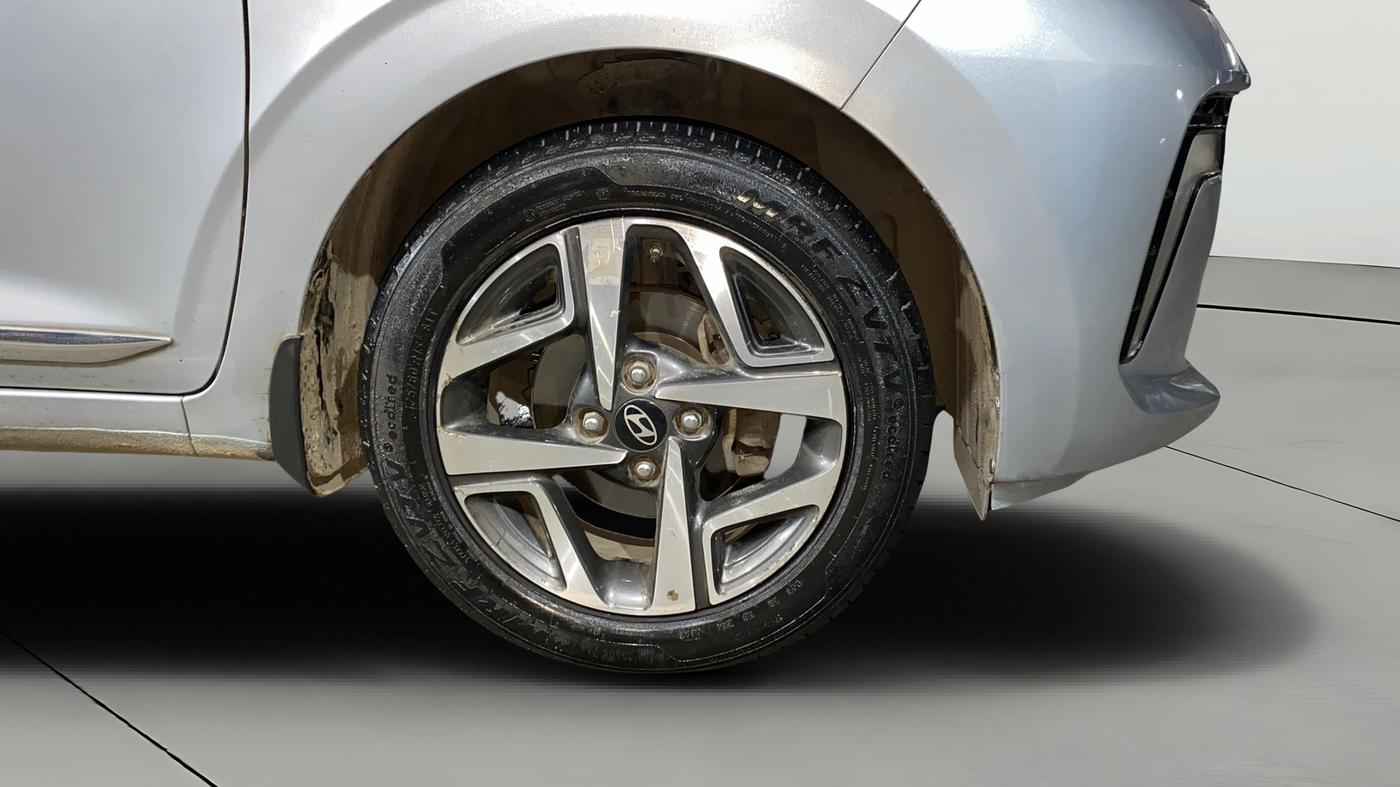 2023 Hyundai AURA SX 1.2 (O), Petrol, Manual, 32,558 km, Right Front Wheel