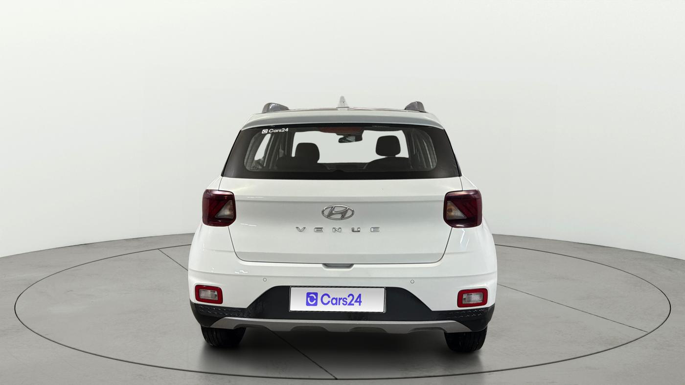 2022 Hyundai VENUE S+ 1.2, Petrol, Manual, 30,871 km, Back/Rear