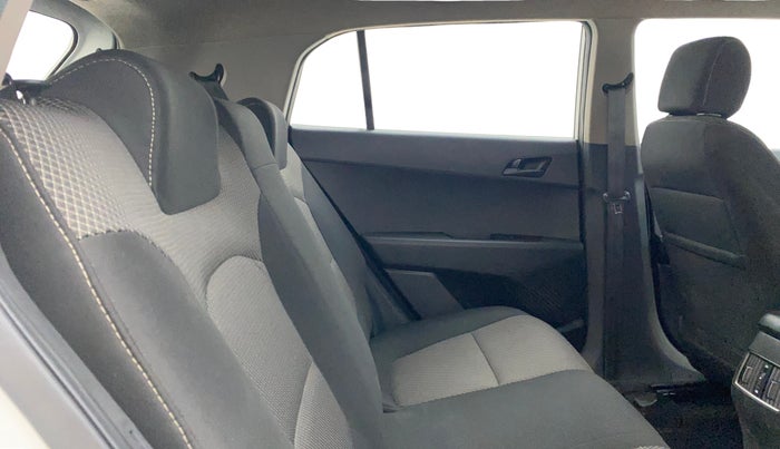 2016 Hyundai Creta E PLUS 1.6 PETROL, Petrol, Manual, 39,971 km, Right Side Rear Door Cabin