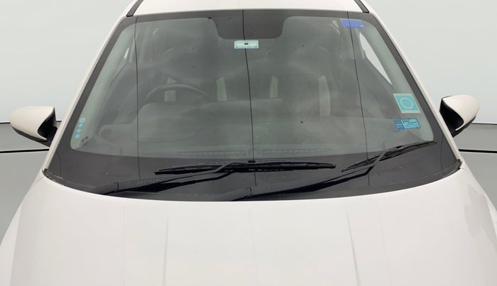 2024 Hyundai NEW I20 ASTA 1.2 MT, Petrol, Manual, 30,000 km, Front Windshield