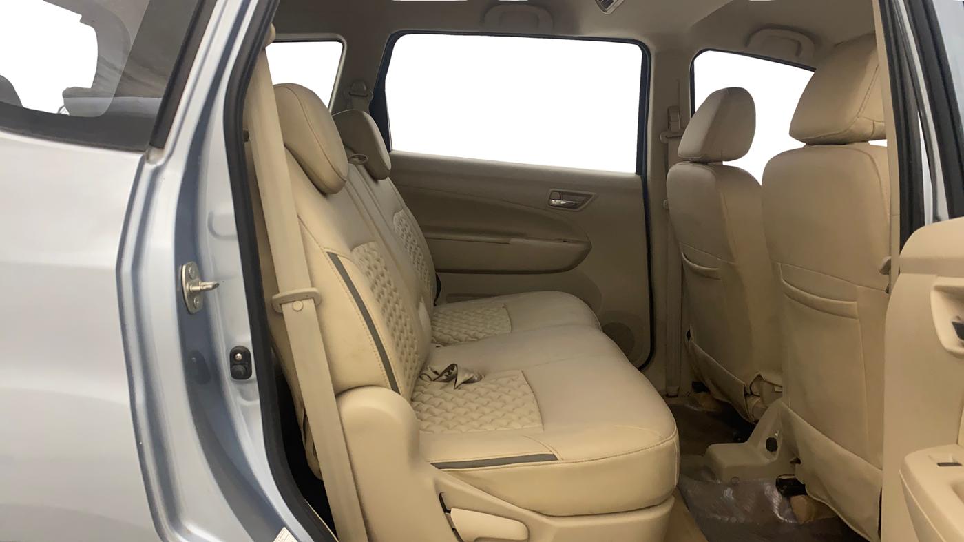 2016 Maruti Ertiga ZXI, Petrol, Manual, 21,078 km, Right Side Rear Door Cabin