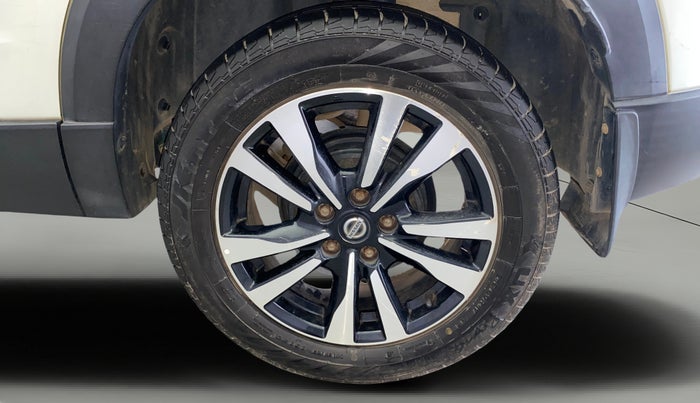 2020 Nissan Kicks XV TURBO 1.3, Petrol, Manual, 38,663 km, Left Rear Wheel