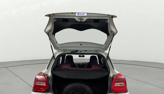 2020 Maruti Swift LXI, CNG, Manual, 94,918 km, Rear Windshield