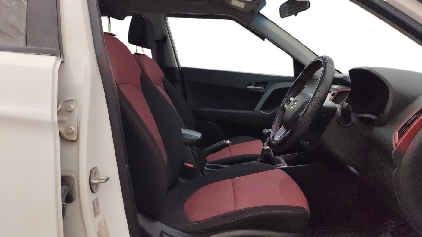 2016 Hyundai Creta SX PLUS  ANNIVERSARY EDITION 1.6 DIESEL, Diesel, Manual, 1,28,625 km, Right Side Front Door Cabin
