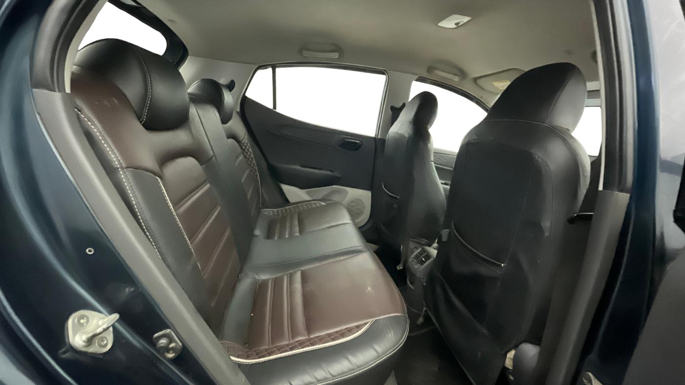2020 Hyundai GRAND I10 NIOS MAGNA 1.2 KAPPA VTVT CNG, CNG, Manual, 92,470 km, Right Side Rear Door Cabin