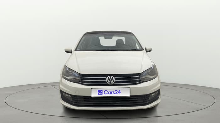 2016 Volkswagen Vento COMFORTLINE 1.2 TSI AT, Petrol, Automatic, 65,952 km, Front