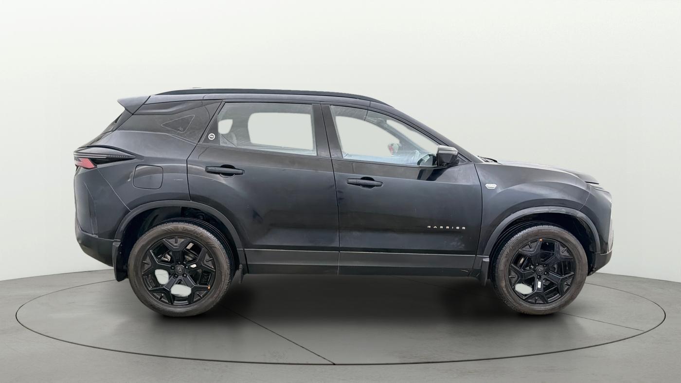 2024 Tata Harrier ADVENTURE PLUS DARK EDITION AT, Diesel, Automatic, 40,732 km, Right Side View