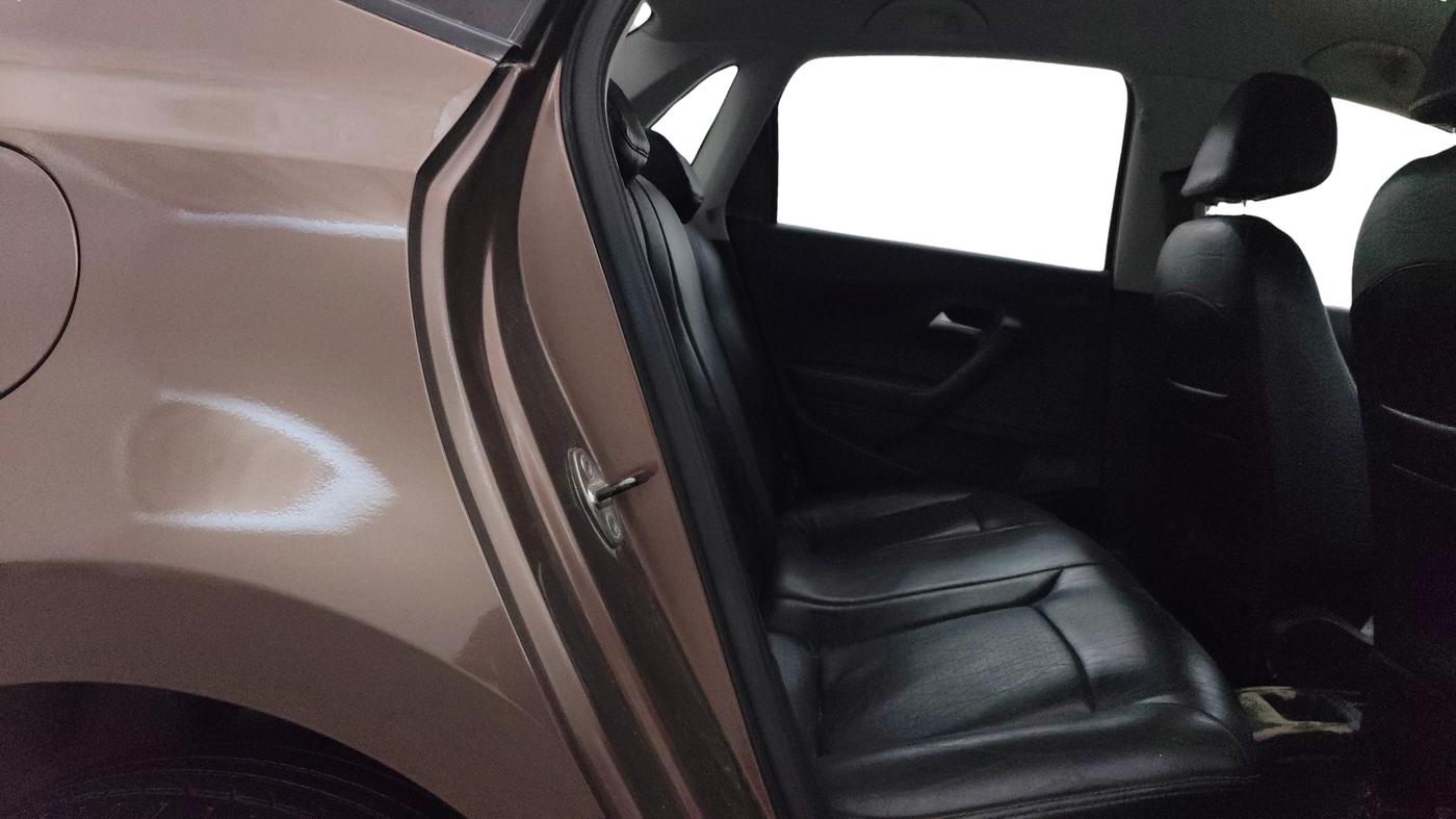 2019 Volkswagen Ameo COMFORTLINE 1.0L, Petrol, Manual, 33,511 km, Right Side Rear Door Cabin