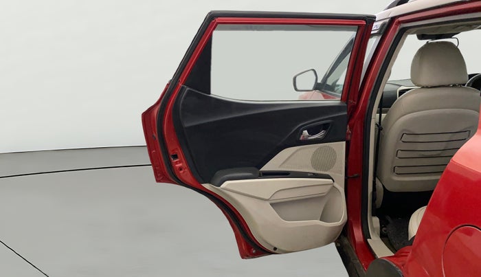 2020 Mahindra XUV300 W8 1.5 DIESEL, Diesel, Manual, 91,617 km, LHS Rear Door