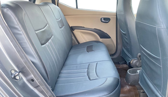 2013 Hyundai i10 MAGNA 1.2, Petrol, Manual, 82,749 km, Right Side Rear Door Cabin