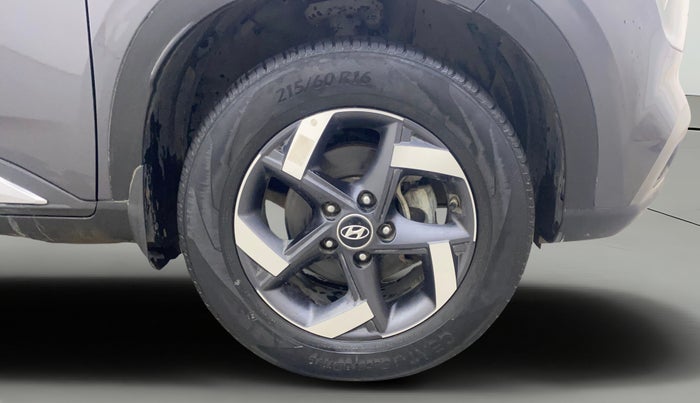 2021 Hyundai VENUE SX 1.5 (O) EXECUTIVE CRDI, Diesel, Manual, 47,419 km, Right Front Wheel