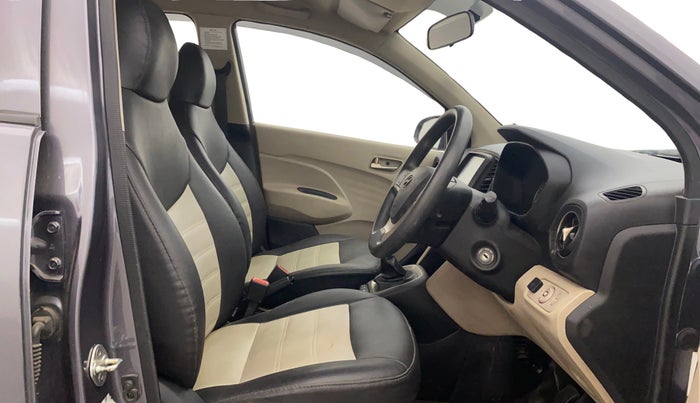 2019 Hyundai NEW SANTRO SPORTZ CNG, CNG, Manual, 63,383 km, Right Side Front Door Cabin