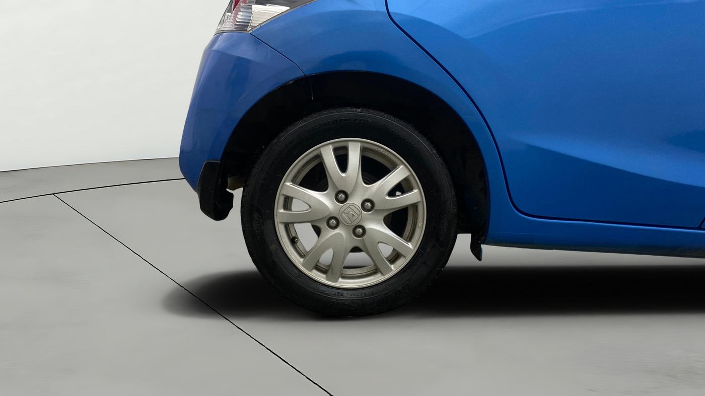 2013 Honda Brio VX AT, Petrol, Automatic, 59,913 km, Right Rear Wheel