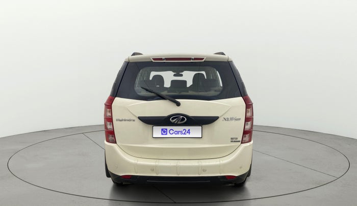 2017 Mahindra XUV500 W6 AT 1.99, Diesel, Automatic, 64,287 km, Back/Rear