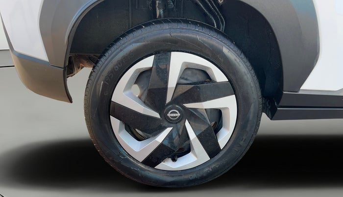 2021 Nissan MAGNITE XL, Petrol, Manual, 9,933 km, Right Rear Wheel