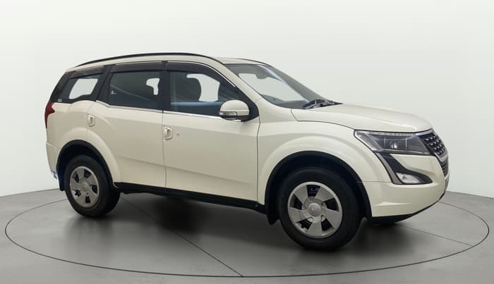 2020 Mahindra XUV500 W7, Diesel, Manual, 61,904 km, Right Front Diagonal