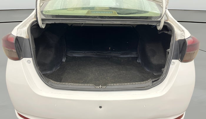 2020 Toyota YARIS G MT, Petrol, Manual, 96,203 km, Boot Open Zoomed View