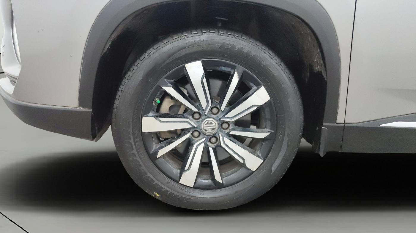2020 MG HECTOR PLUS SHARP 1.5 PETROL TURBO DCT 6-STR, Petrol, Automatic, 59,511 km, Left Front Wheel