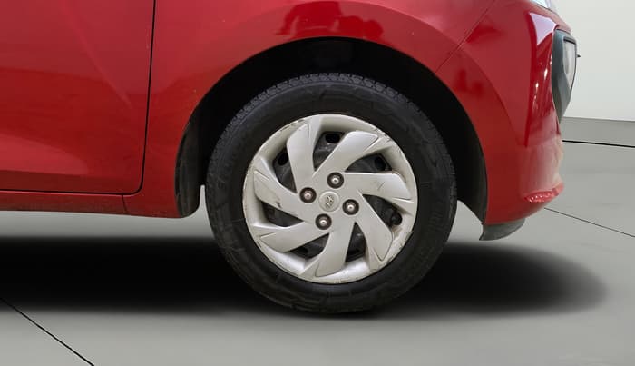 2018 Hyundai NEW SANTRO SPORTZ CNG, CNG, Manual, 93,899 km, Right Front Wheel
