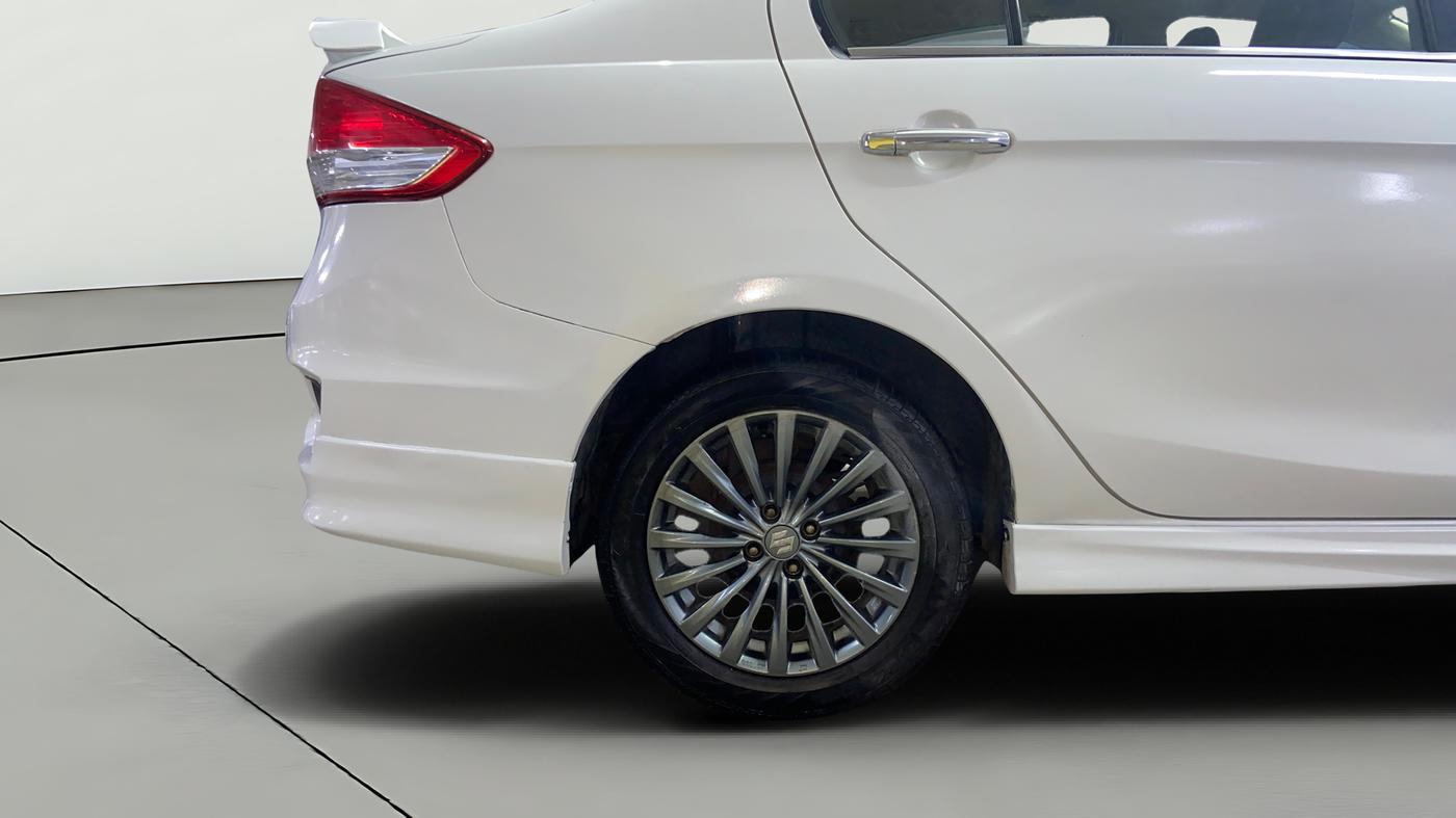 2016 Maruti Ciaz ZDI+ SHVS RS, Diesel, Manual, 81,018 km, Right Rear Wheel