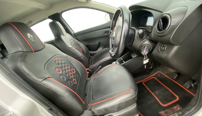 2022 Renault Kwid RXT 1.0 AMT, Petrol, Automatic, 56,209 km, Right Side Front Door Cabin