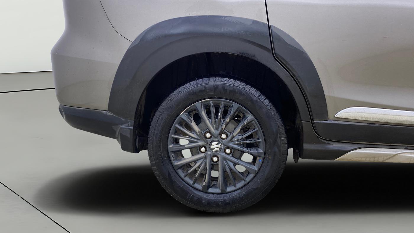 2021 Maruti XL6 ALPHA MT, Petrol, Manual, 38,375 km, Right Rear Wheel