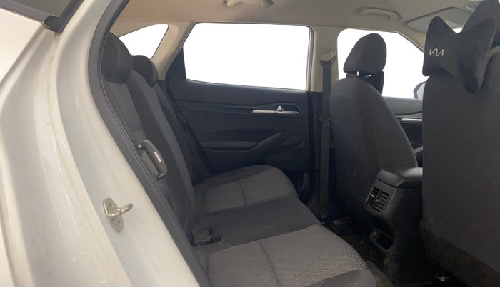 2022 KIA SELTOS HTK 1.5 PETROL, Petrol, Manual, 21,952 km, Right Side Rear Door Cabin