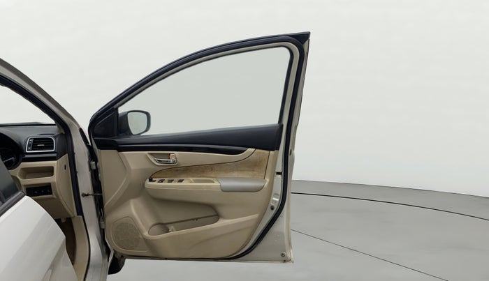 2018 Maruti Ciaz DELTA 1.4 MT PETROL, Petrol, Manual, 79,242 km, RHS Front Door