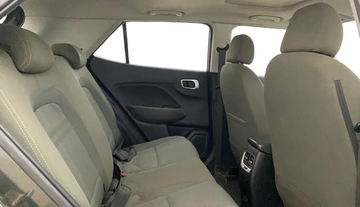 2021 Hyundai VENUE SX PLUS 1.0 TURBO DCT, Petrol, Automatic, 44,220 km, Right Side Rear Door Cabin