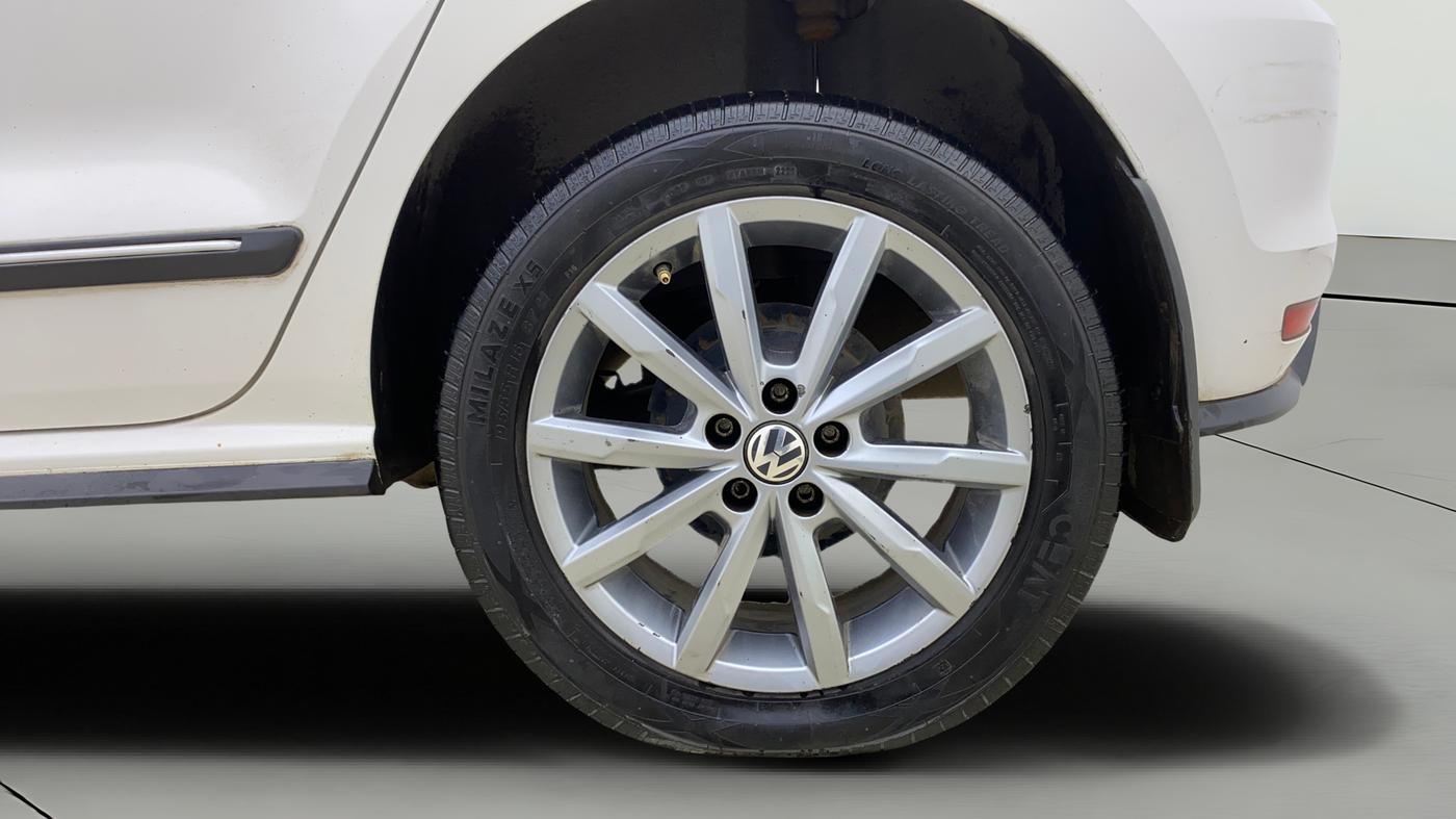 2021 Volkswagen Polo HIGHLINE PLUS 1.0L TSI AT, Petrol, Automatic, 44,004 km, Left Rear Wheel