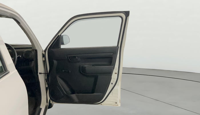 2021 Maruti S PRESSO LXI (O), Petrol, Manual, 17,411 km, RHS Front Door