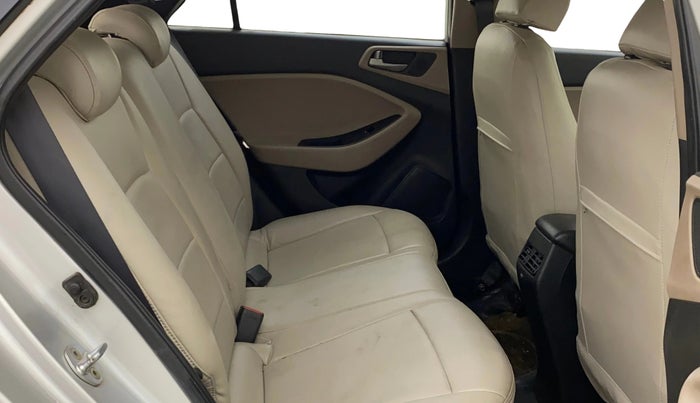 2015 Hyundai Elite i20 ASTA 1.2, Petrol, Manual, 63,572 km, Right Side Rear Door Cabin