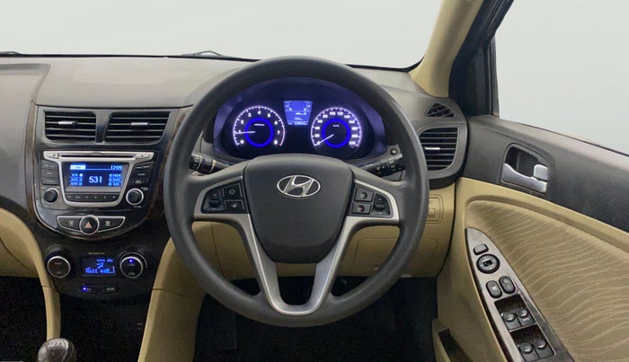 2015 Hyundai Verna FLUIDIC 4S 1.6 VTVT S(O), Petrol, Manual, 53,855 km, Steering Wheel Close Up
