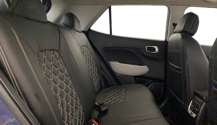 2022 Hyundai VENUE S 1.2, Petrol, Manual, 11,694 km, Right Side Rear Door Cabin