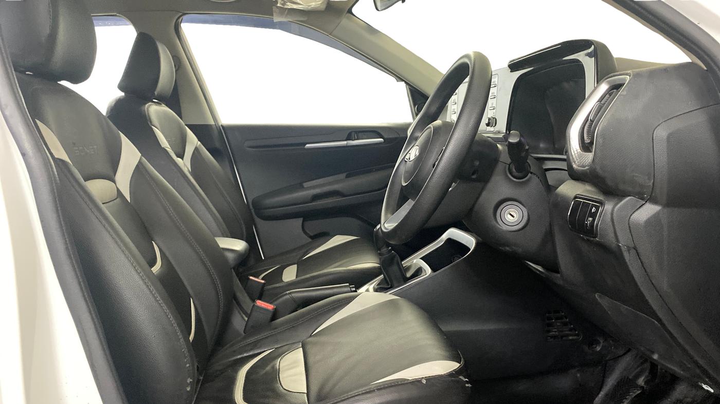 2021 KIA SONET HTK PLUS 1.2, Petrol, Manual, 9,064 km, Right Side Front Door Cabin