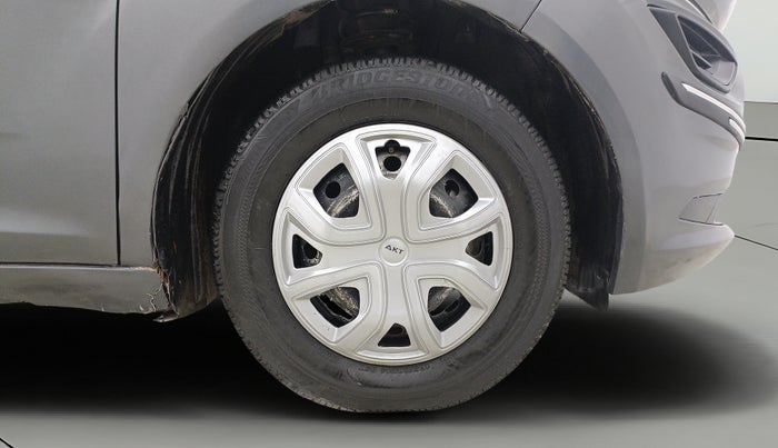 2021 Tata ALTROZ XE PETROL, Petrol, Manual, 33,213 km, Right Front Wheel